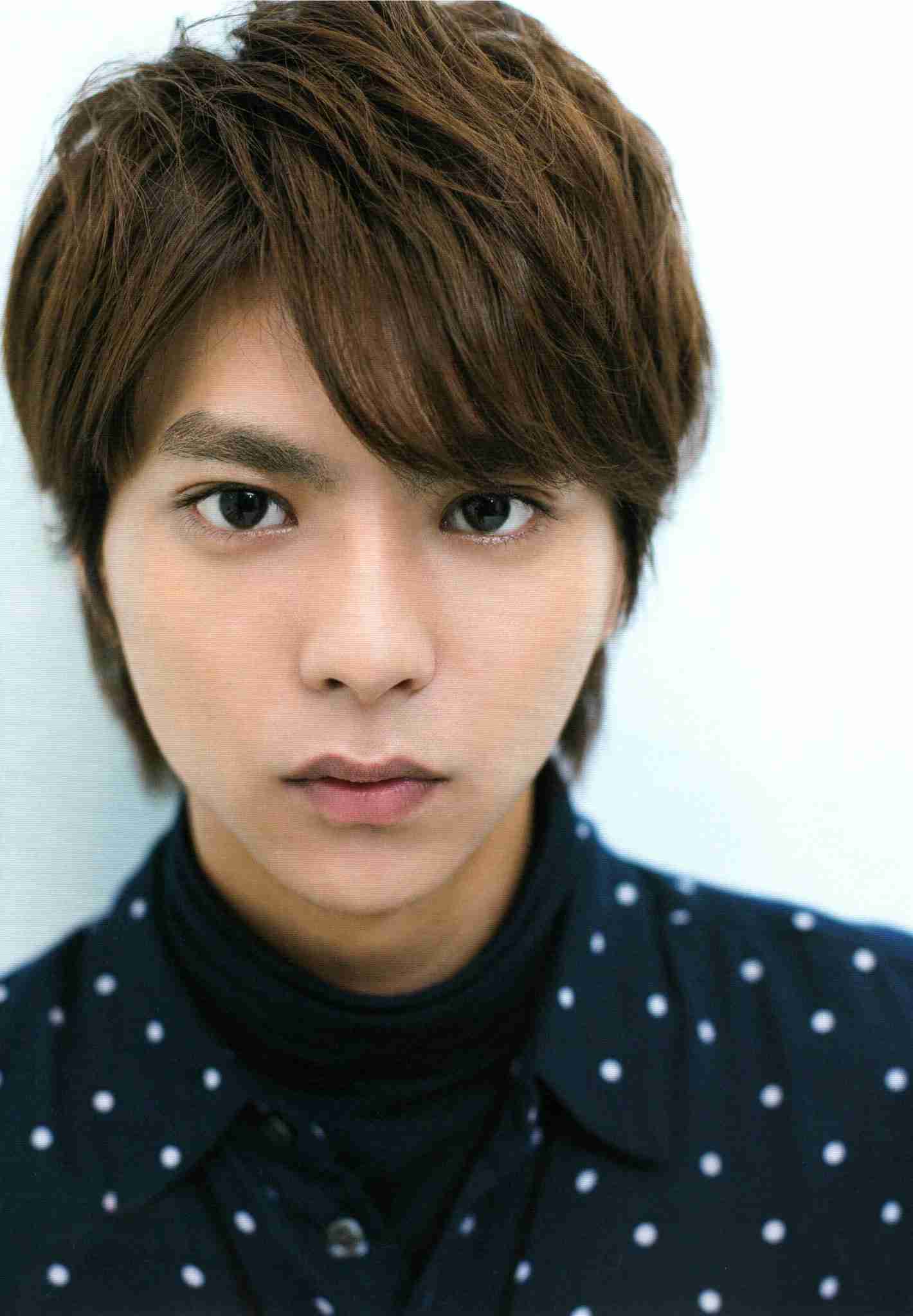 真剣佑、黒髪ショートヘアに大反響!「かっこよすぎた」「男臭くなった」