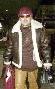 浜崎あゆみ、豊かな谷間強調の春色大人ドレス姿写真公開で「肌のぷるぷるなこと」「春の妖精かよっ」