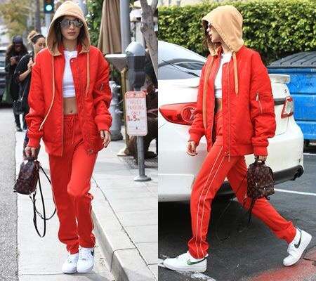 浜崎あゆみ、豊かな谷間強調の春色大人ドレス姿写真公開で「肌のぷるぷるなこと」「春の妖精かよっ」