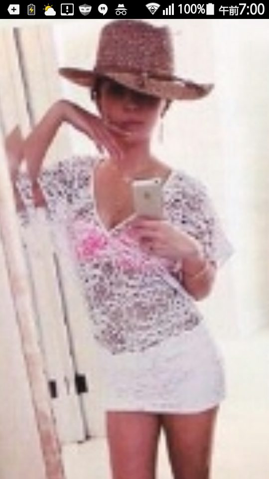 浜崎あゆみ、豊かな谷間強調の春色大人ドレス姿写真公開で「肌のぷるぷるなこと」「春の妖精かよっ」