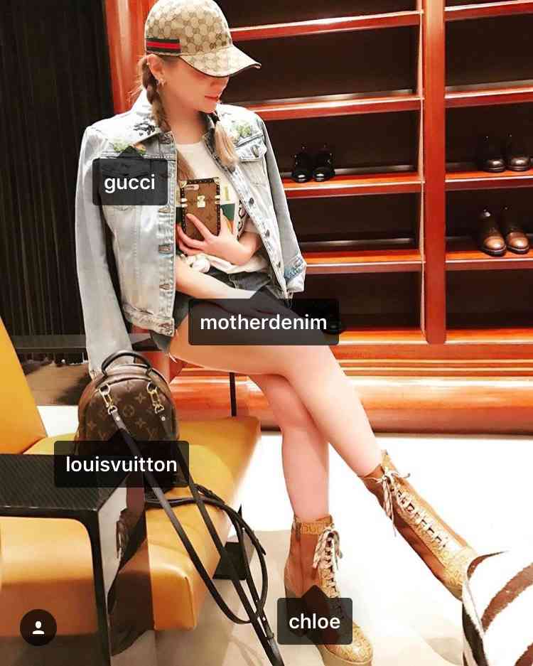 浜崎あゆみ、豊かな谷間強調の春色大人ドレス姿写真公開で「肌のぷるぷるなこと」「春の妖精かよっ」