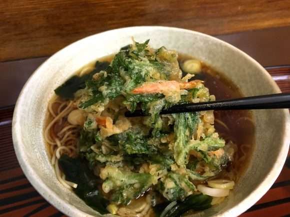 無言で飯テロするトピ