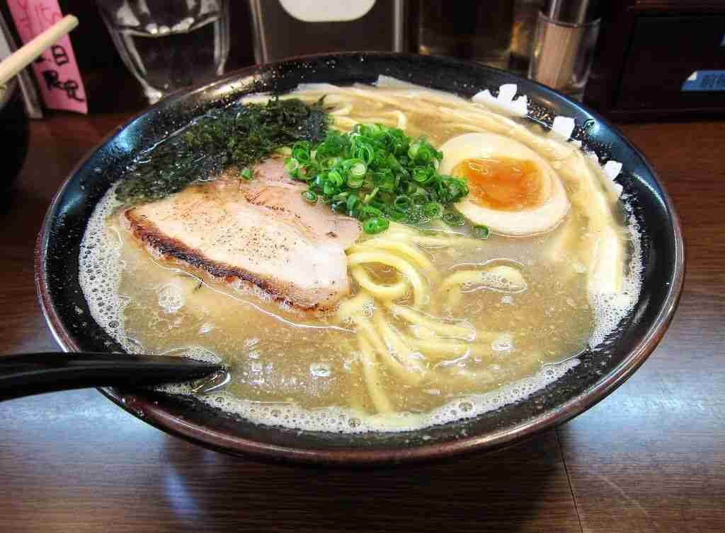 無言で飯テロするトピ