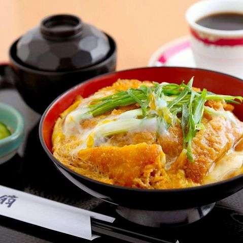 無言で飯テロするトピ
