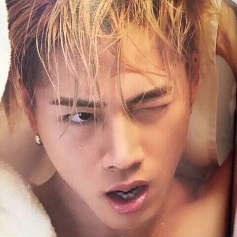 好きな芸能人だったらお金払ってでも抱かれたい？