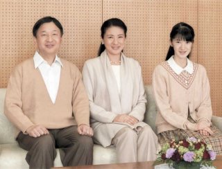 ある単語を書いて、それに関連した芸能人の画像を貼るトピ
