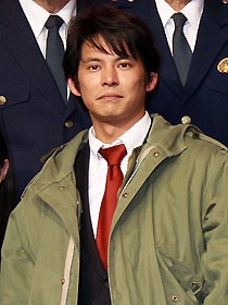 ある単語を書いて、それに関連した芸能人の画像を貼るトピ