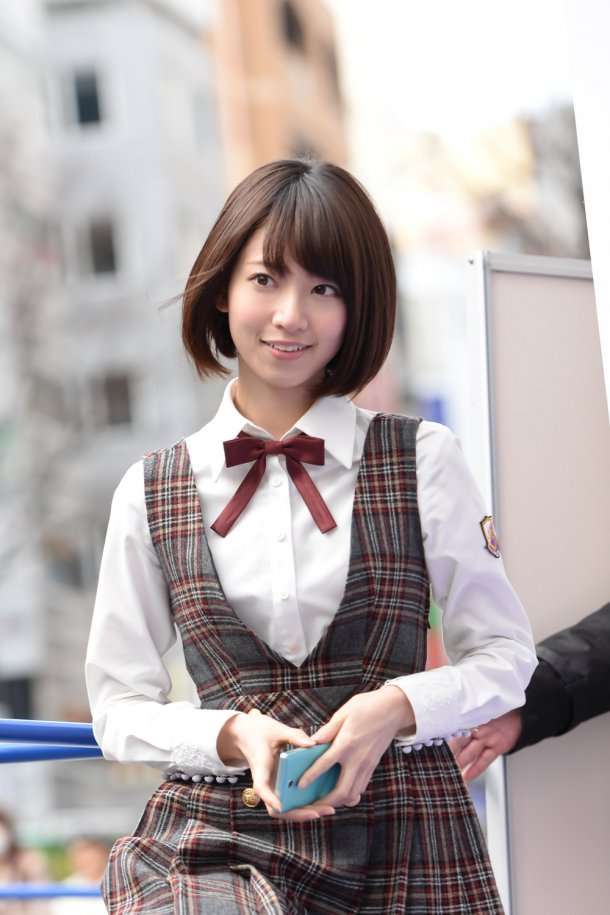 ある単語を書いて、それに関連した芸能人の画像を貼るトピ