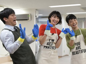 新垣結衣「逃げ恥」チームへのプレゼンターで星野源とのコンビ復活
