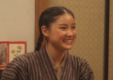 肩幅が広い人あるある