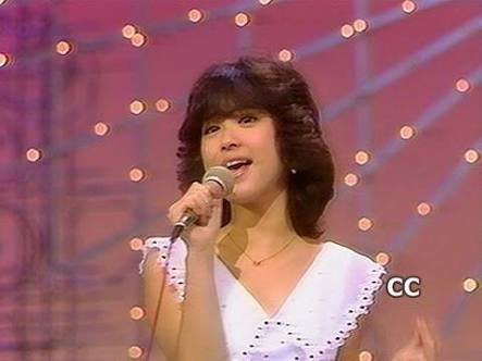 流行った曲にリリース年をつけて時代の流れを感じるトピ
