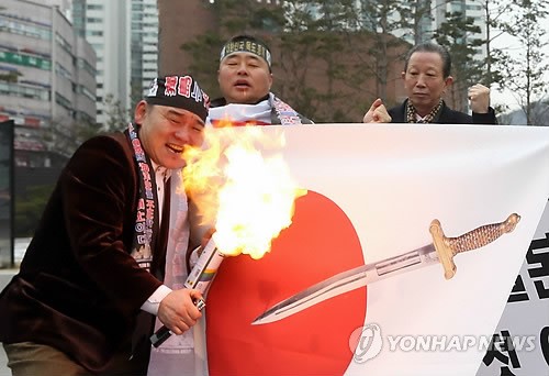 韓国、中国への修学旅行を相次ぎキャンセル　日本に振り替えも