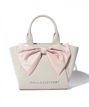 もう卒業しよう! オトナ女子としては絶対アウトなファッションアイテム5つ