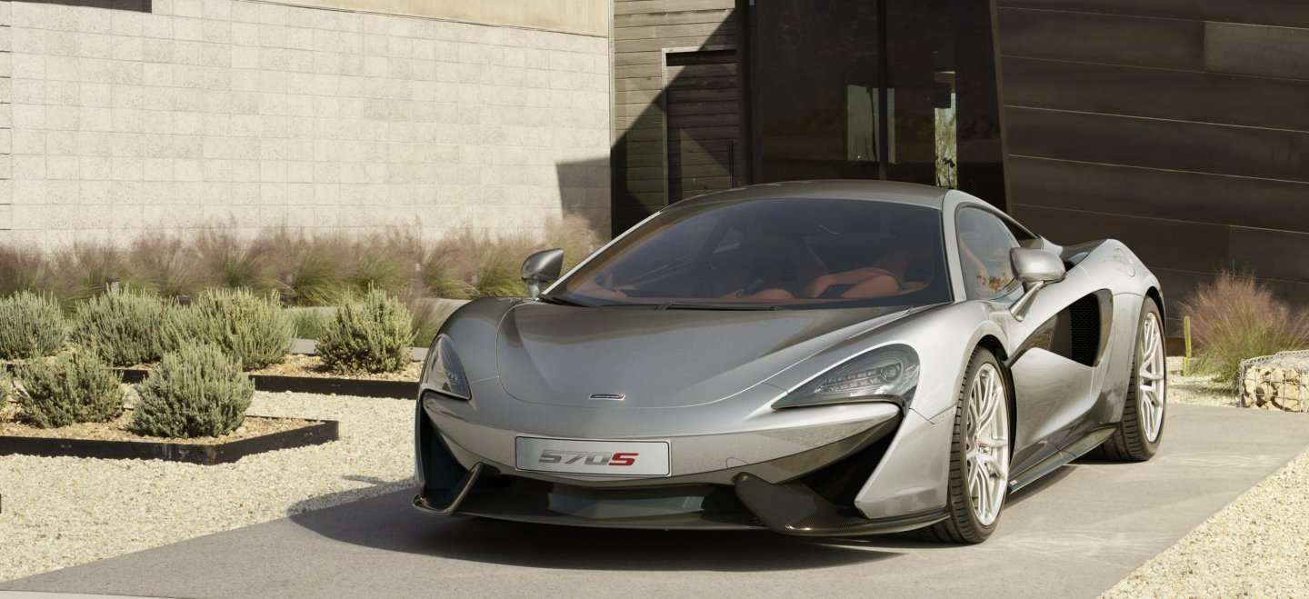 お金気にしなくて良かったら、何の車に乗りたいですか？