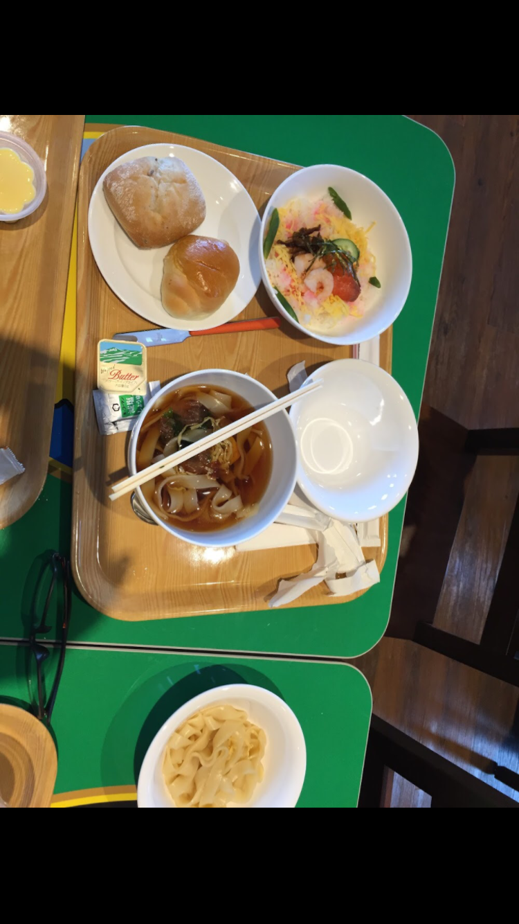 【悲報】本日オープンの「レゴランド」飯が高すぎるとSNSで炎上!愛知万博の悪夢再来か!