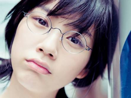 メガネ+芸能人が見たいです。