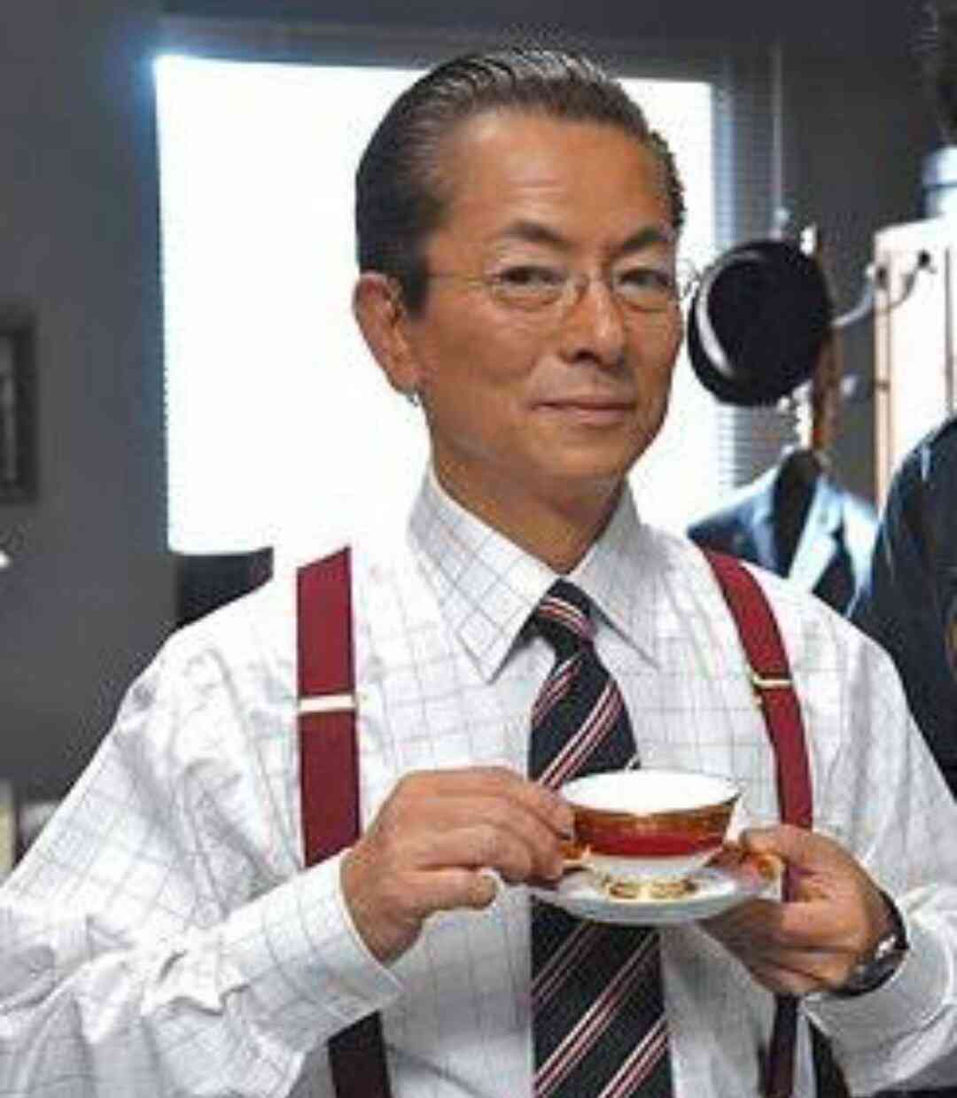 メガネ+芸能人が見たいです。