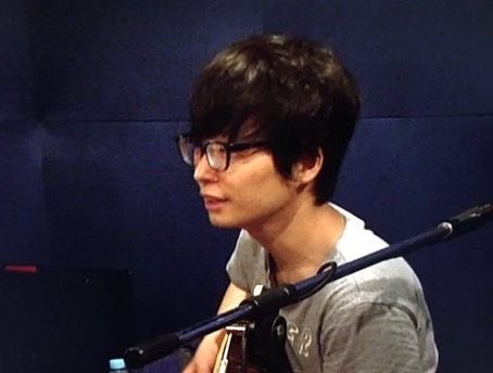 メガネ+芸能人が見たいです。