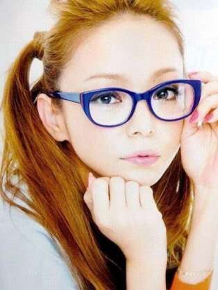 メガネ+芸能人が見たいです。