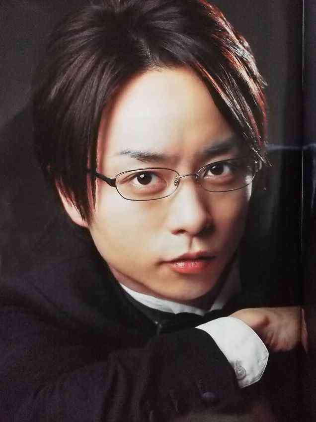 メガネ+芸能人が見たいです。