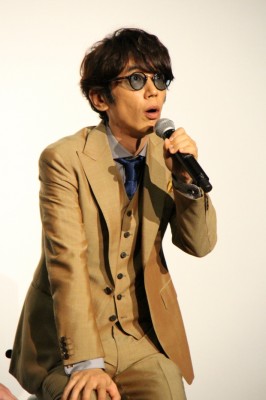 メガネ+芸能人が見たいです。