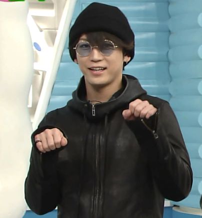 メガネ+芸能人が見たいです。