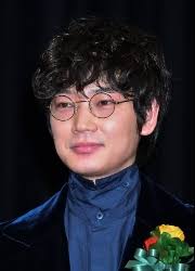 メガネ+芸能人が見たいです。