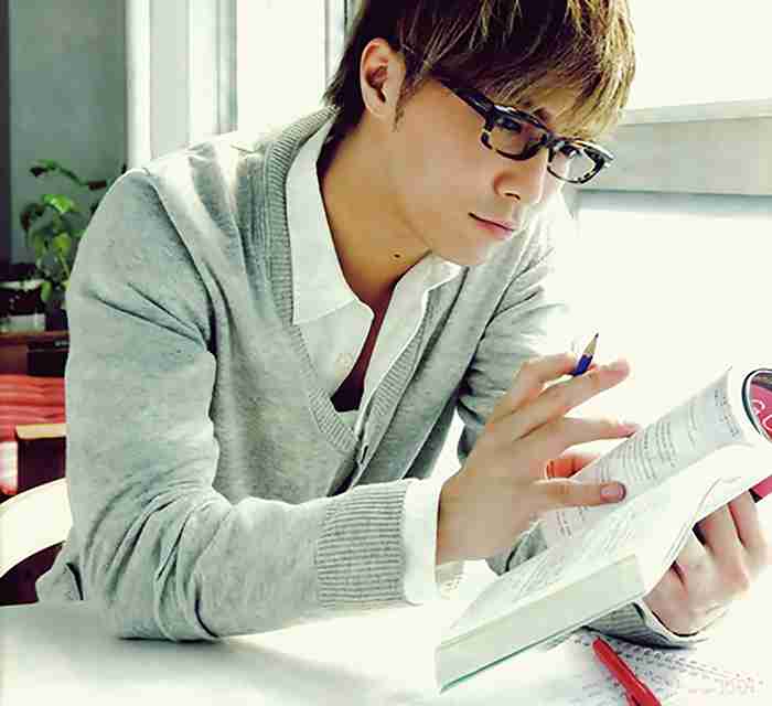 メガネ+芸能人が見たいです。