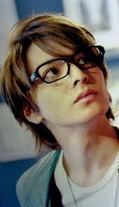 メガネ+芸能人が見たいです。