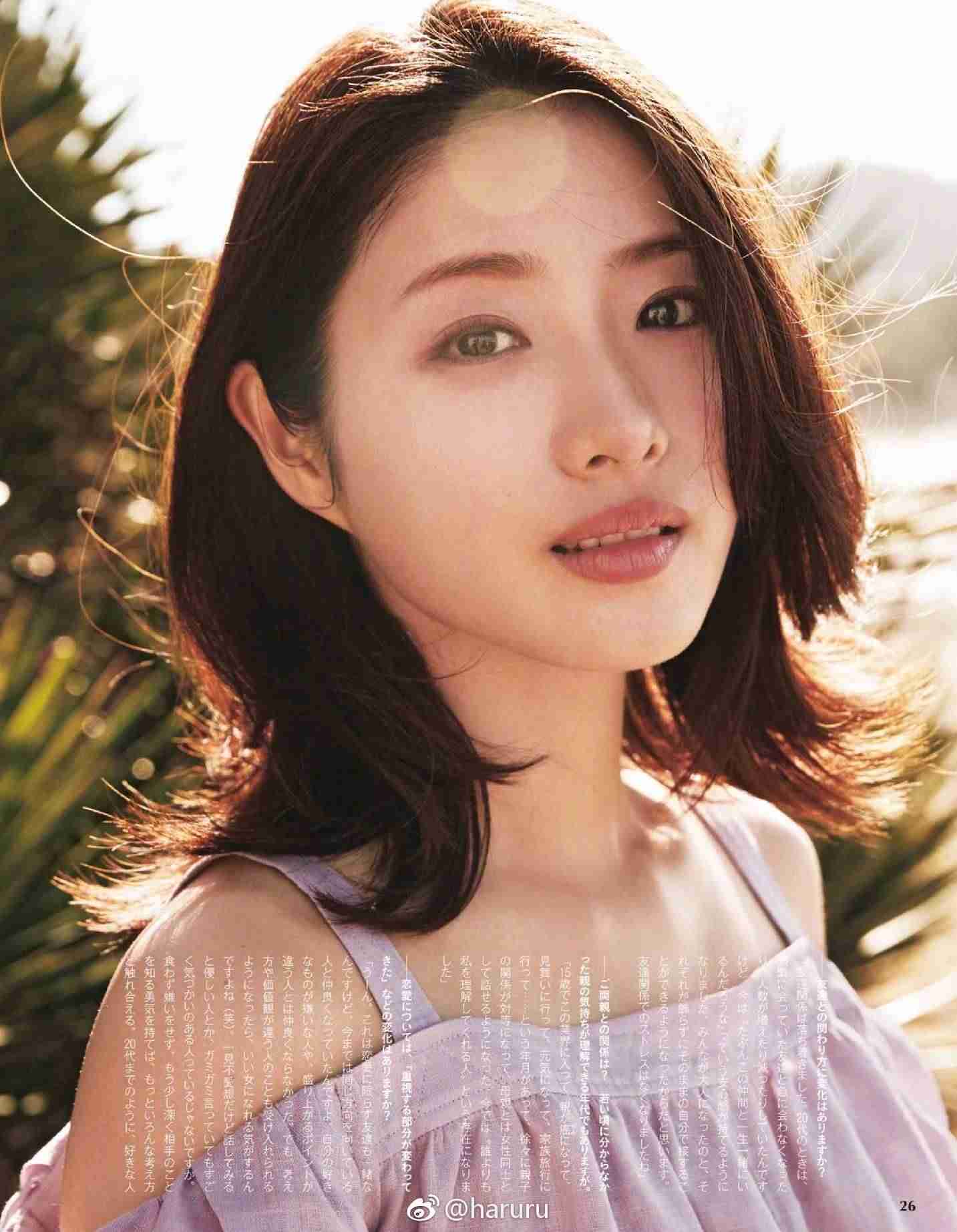 女性アイドルの美しいメイク画像を貼るトピ