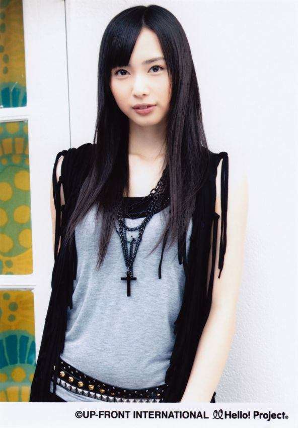 女性アイドルの美しいメイク画像を貼るトピ