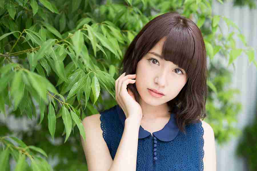 女性アイドルの美しいメイク画像を貼るトピ