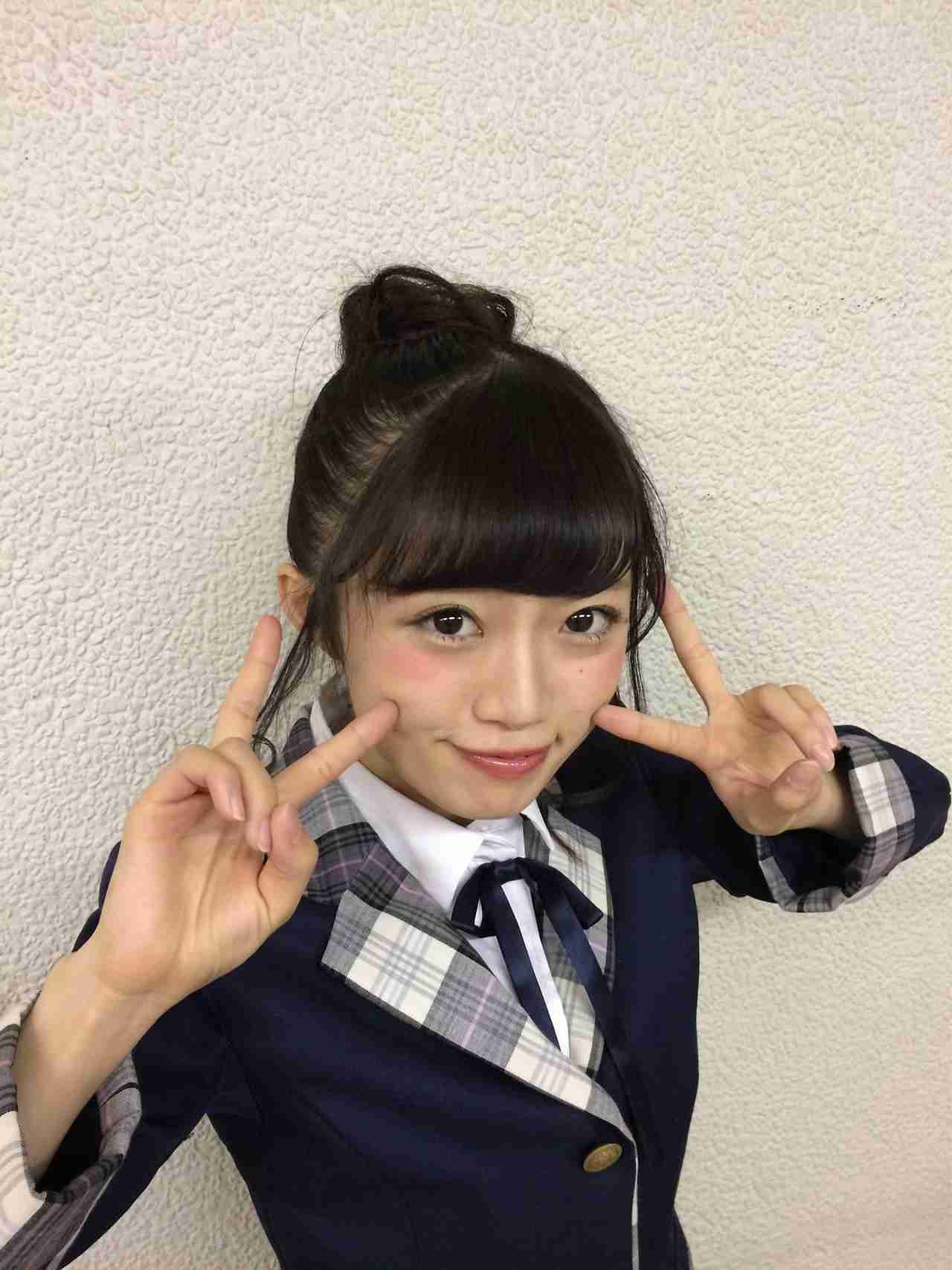 女性アイドルの美しいメイク画像を貼るトピ