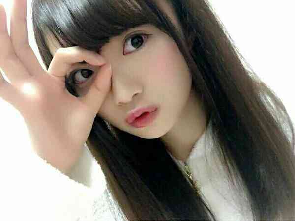 女性アイドルの美しいメイク画像を貼るトピ