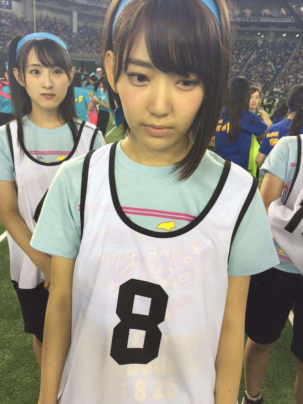 女性アイドルの美しいメイク画像を貼るトピ