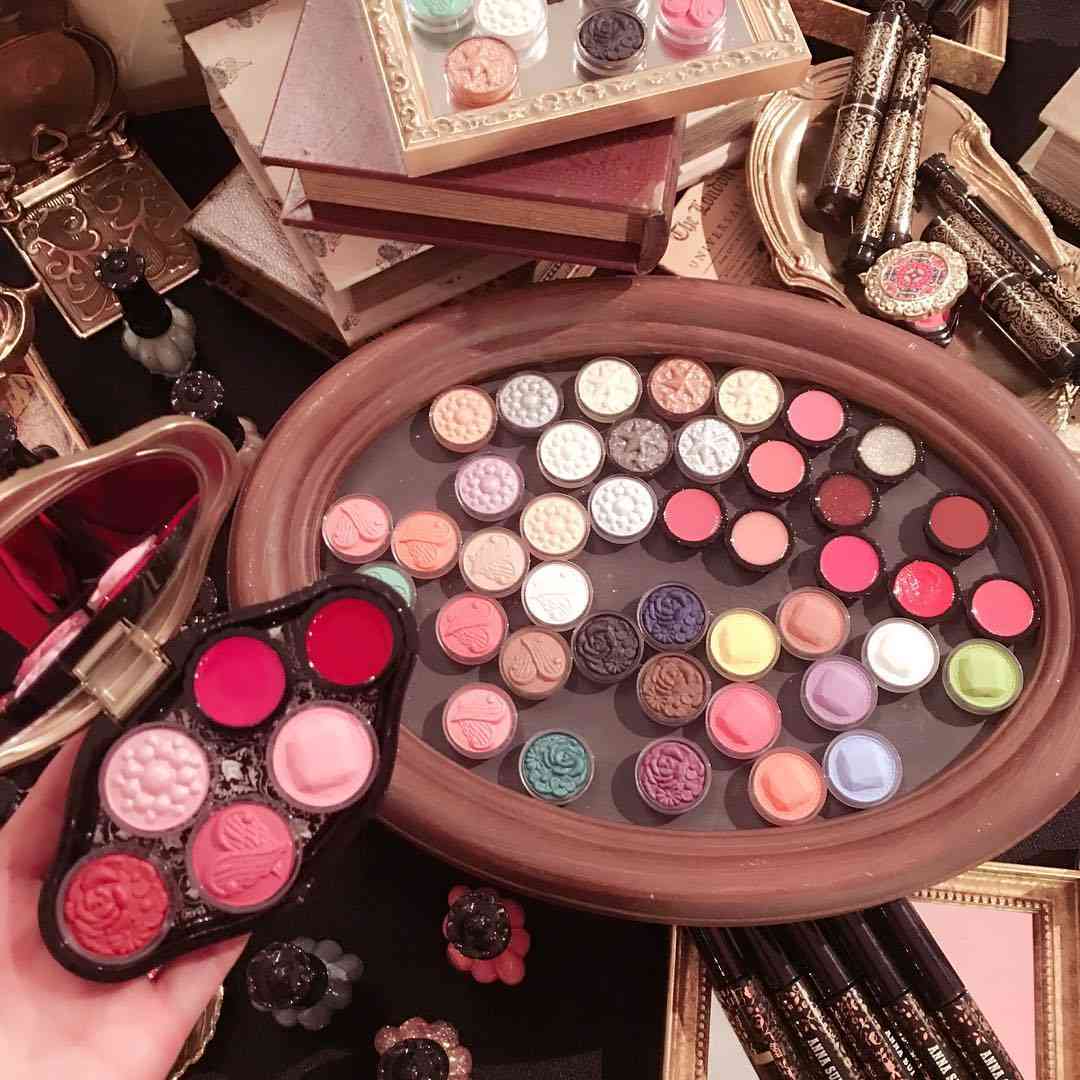 ANNA SUI(アナスイ)が好きな人