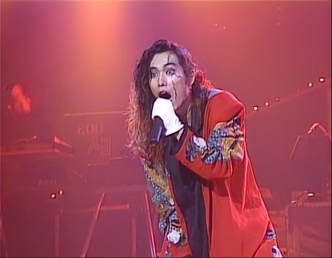 ロン毛の男性をひたすら貼っていくトピ。