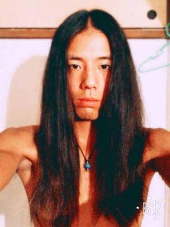 ロン毛の男性をひたすら貼っていくトピ。