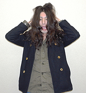 ロン毛の男性をひたすら貼っていくトピ。