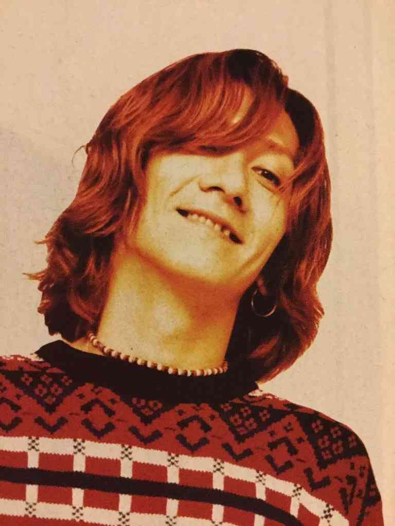 ロン毛の男性をひたすら貼っていくトピ。