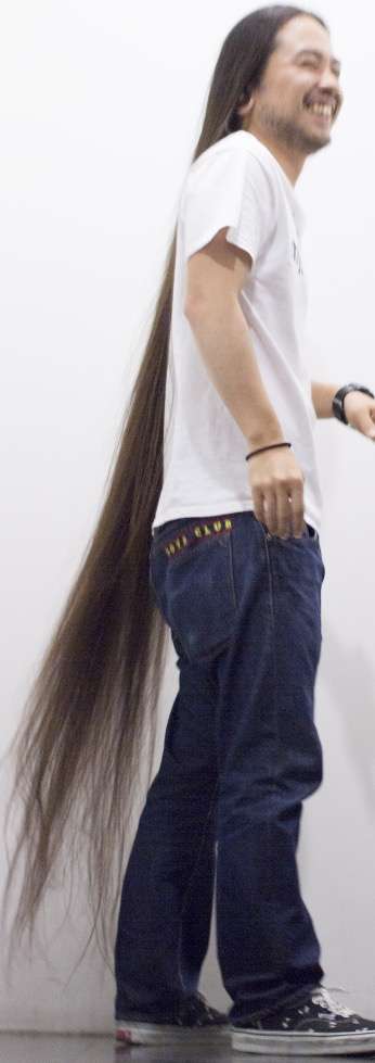 ロン毛の男性をひたすら貼っていくトピ。