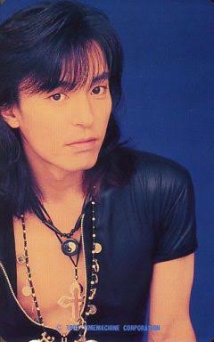 ロン毛の男性をひたすら貼っていくトピ。