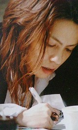 ロン毛の男性をひたすら貼っていくトピ。