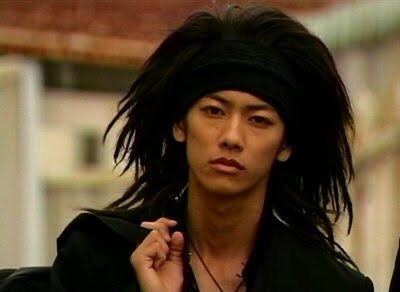 ロン毛の男性をひたすら貼っていくトピ。