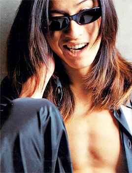 ロン毛の男性をひたすら貼っていくトピ。