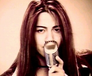 ロン毛の男性をひたすら貼っていくトピ。