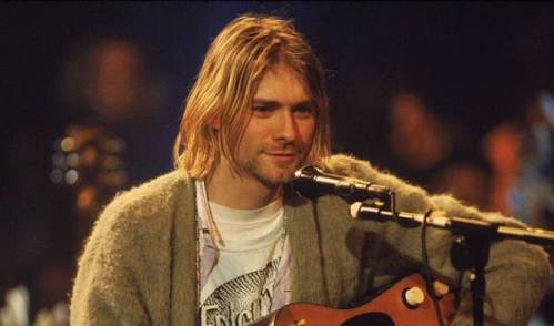 ロン毛の男性をひたすら貼っていくトピ。