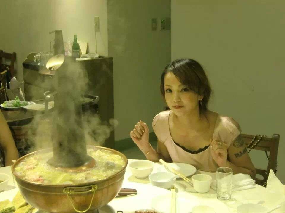 好きな歌手のオフショットを貼るトピ