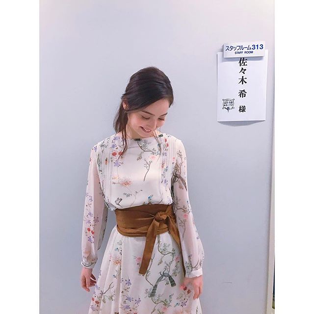 佐々木希の意味深写真にツッコミ 同棲匂わせる料理にスタジオざわつく