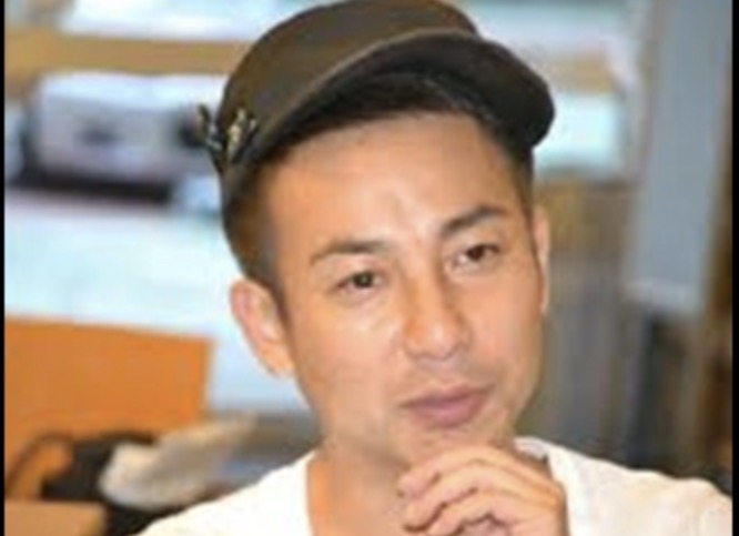 ここだけ場末のスナック。何でも話しなよ。